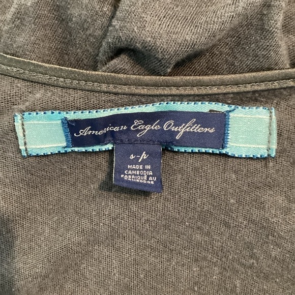 American Eagle Top Size S Gray Sleeveless - Picture 6 of 7